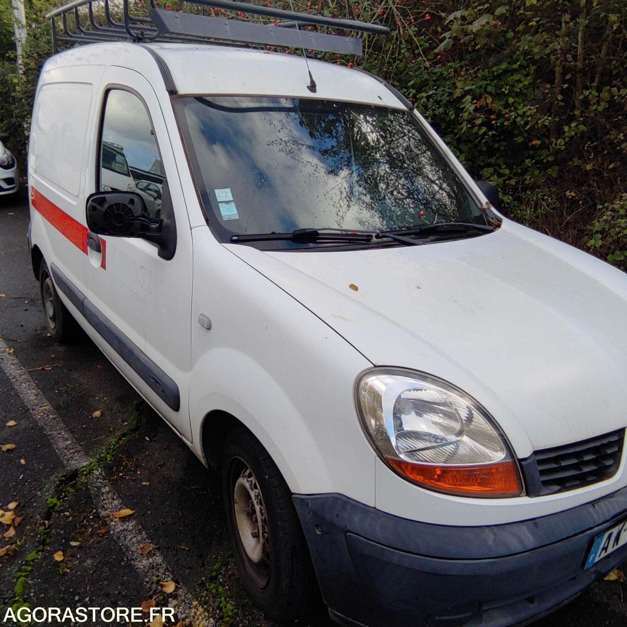 FOURGONNETTE RENAULT KANGOO 2006 196954 KM AW 746 CL Non