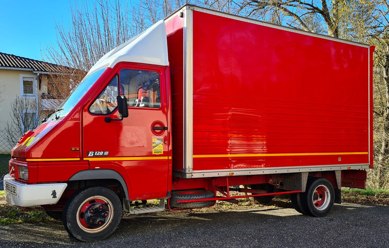 RENAULT B120 - Autres Poids Lourds D'occasion Aux Enchères - Agorastore