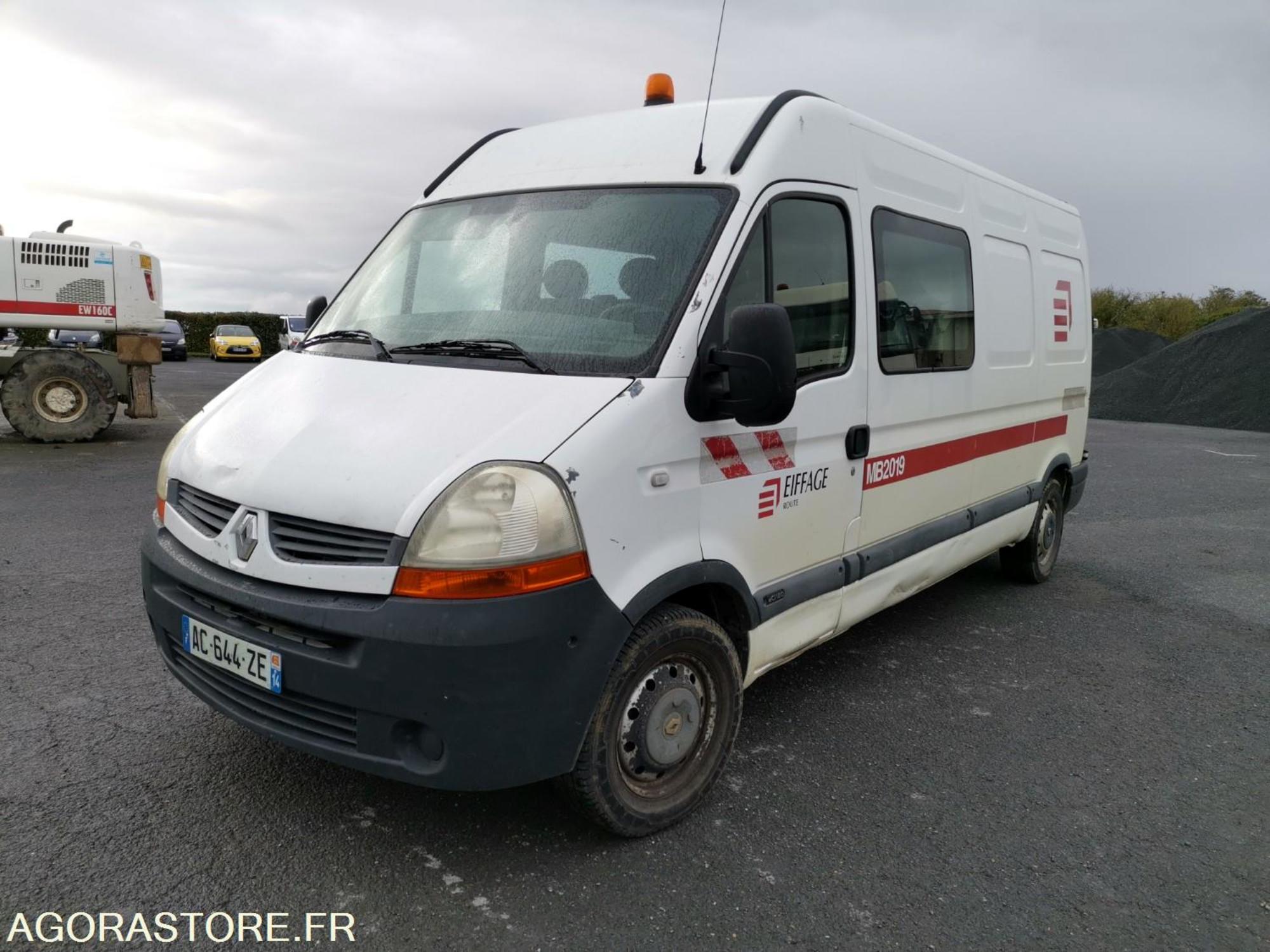 Fourgon Renault Master Places Km Ac Ze