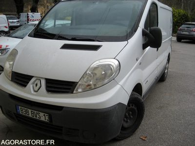 Renault Trafic Km Fourgons D Occasion Aux Ench Res Agorastore