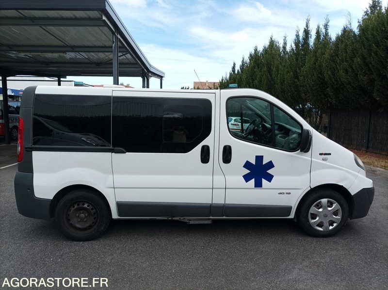 CM-650-XR - RENAULT - TRAFIC - VASP - ROULANT - 411172 Kms - Fourgons D ...