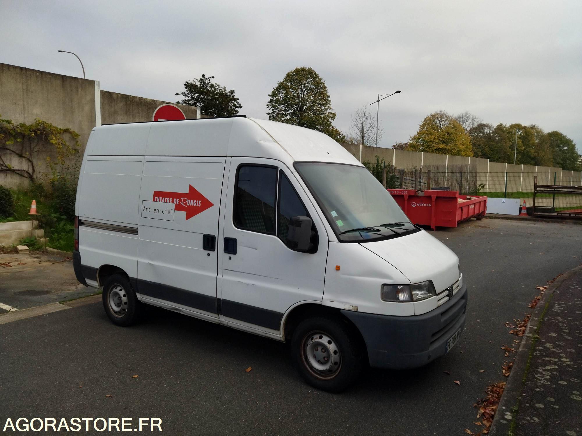 Peugeot Boxer Fourgons D Occasion Aux Ench Res Agorastore