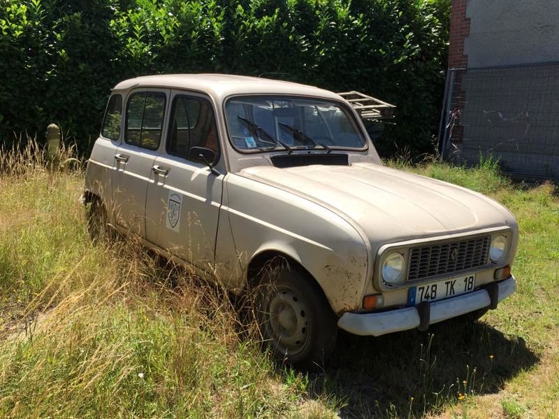  Renault  4L  Voiture d occasion  aux ench res Agorastore