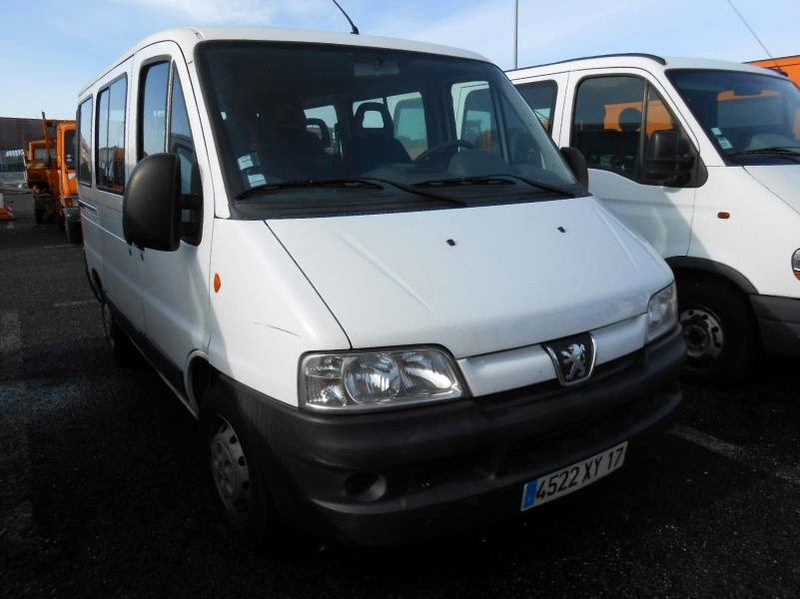 PEUGEOT BOXER 9 PLACES 2,0HDI VL129 Fourgons d'occasion