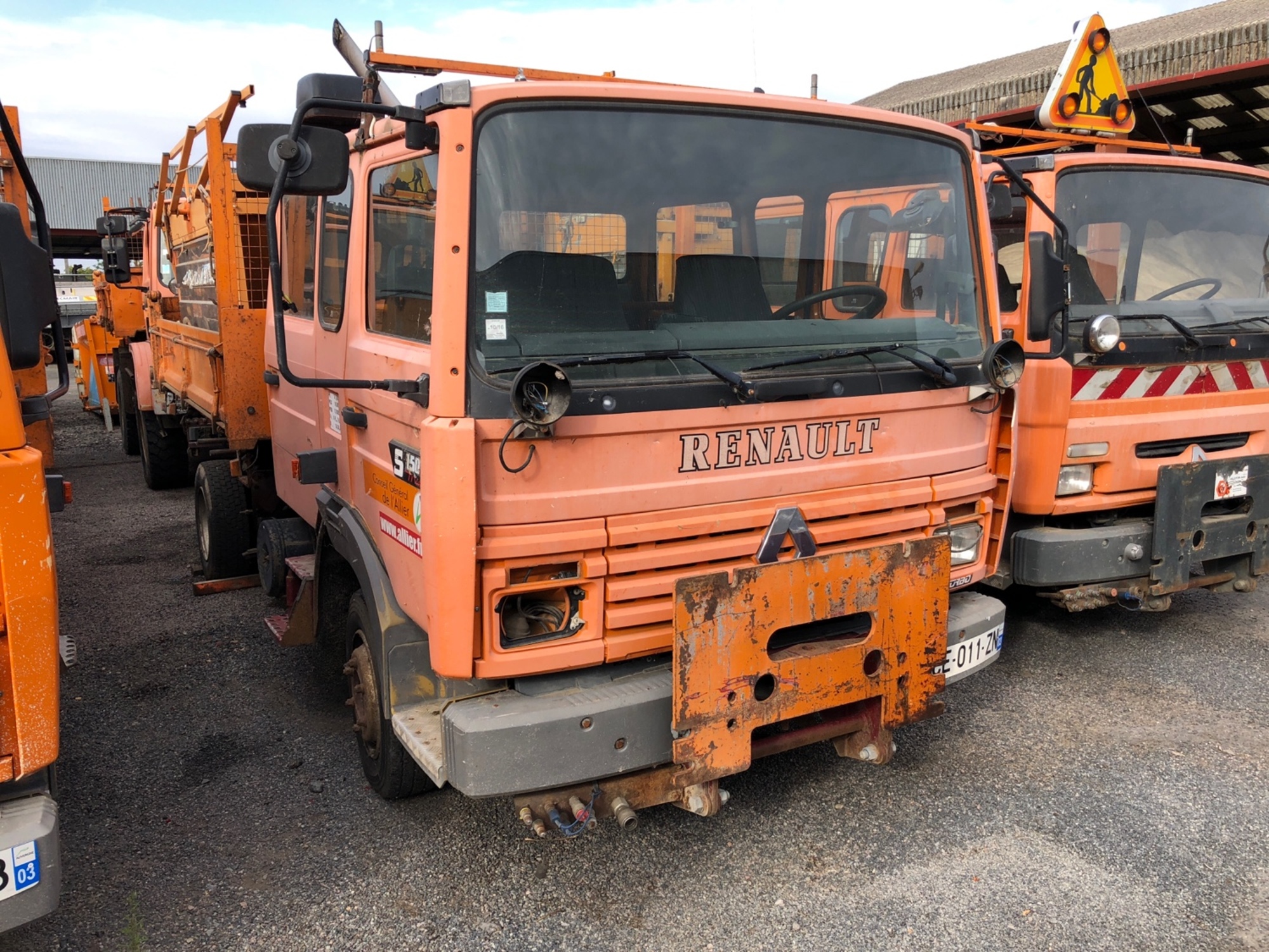 CAMION RVI S150 DOUBLE CABINE -CE-011-ZN - Porteurs Routiers D'occasion ...