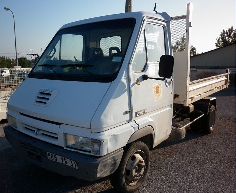 Camionnette Polybenne Renault EN L'ETAT SANS BENNE - Utilitaire D ...