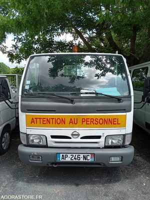 Benne Nissan Cabstar L2 - Bennes D'occasion Aux Enchères - Agorastore