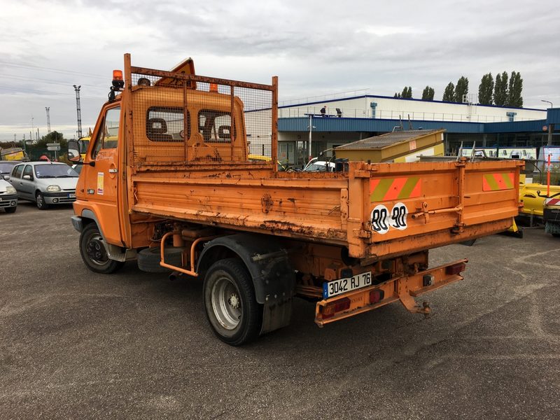 Renault B120 - 3042RJ76 - Porteurs Routiers D'occasion Aux Enchères ...