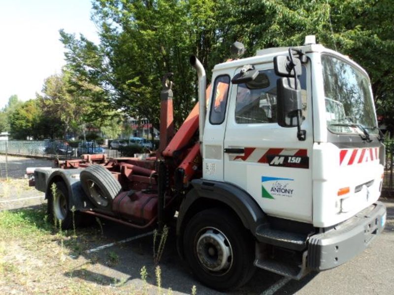 CAMION POLYBENNE GRUE - Poids Lourd D'occasion Aux Enchères - Agorastore