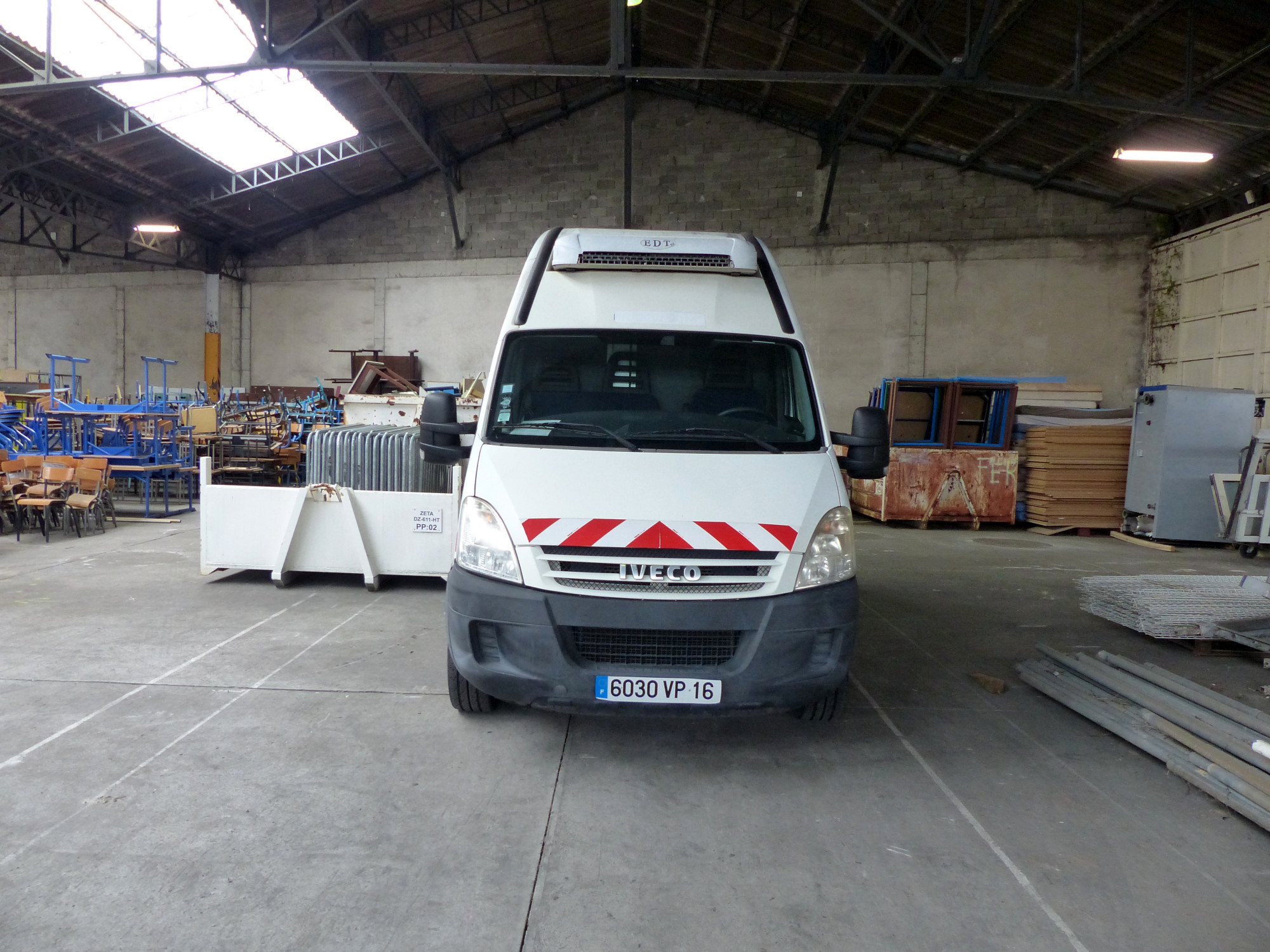 Fourgon Iveco Daily S V Caisse Isotherme Int Gr E Fourgons D Occasion Aux Ench Res